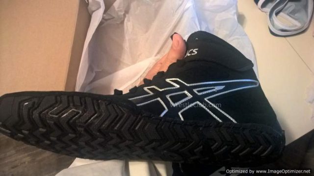 Asics aggressor 2 clearance black